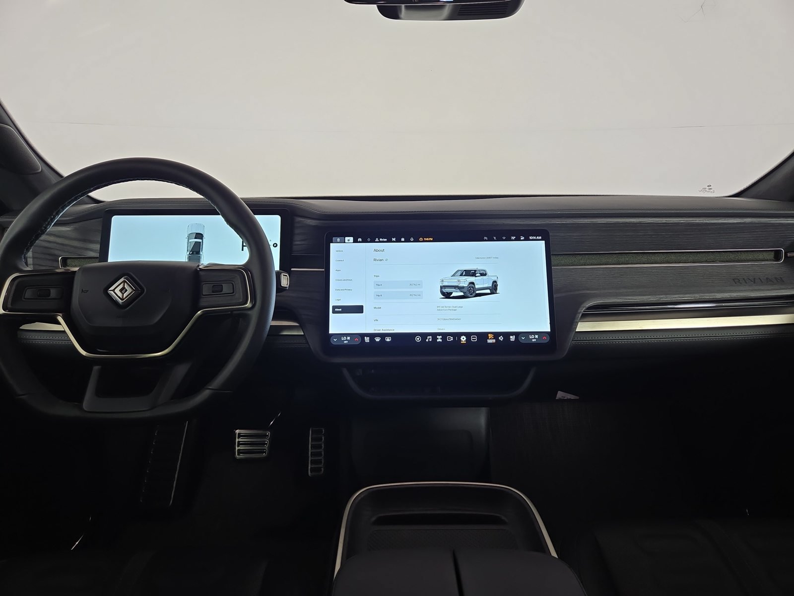 Used 2024 Rivian R1T Adventure Dual AWD/4WD image 25