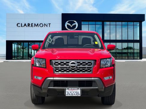 Used 2024 Nissan Frontier SV w/ SV Convenience Package image 2