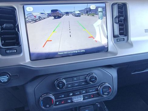 Certified 2025 Ford Bronco Outer Banks AWD/4WD image 14