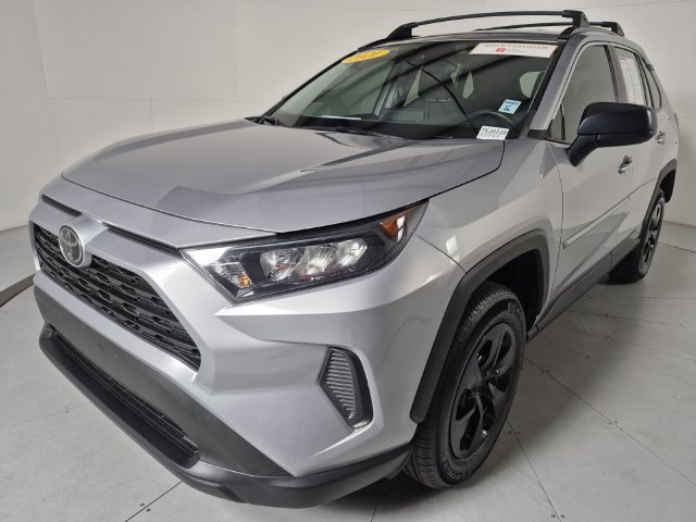 Certified 2021 Toyota RAV4 LE AWD/4WD image 1