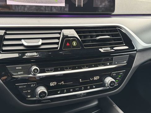 Used 2023 BMW 540i w/ M Sport Package image 7