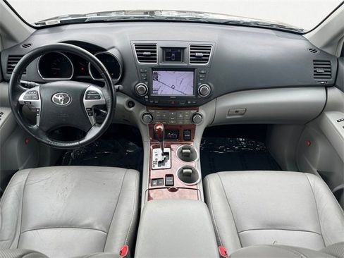 Used 2012 Toyota Highlander Limited image 11