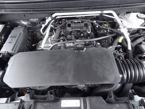 Used 2026 Chevrolet Colorado ZR2 w/ Technology Package image 50