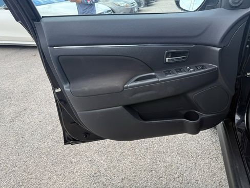 Used 2017 Mitsubishi Outlander Sport LE image 12