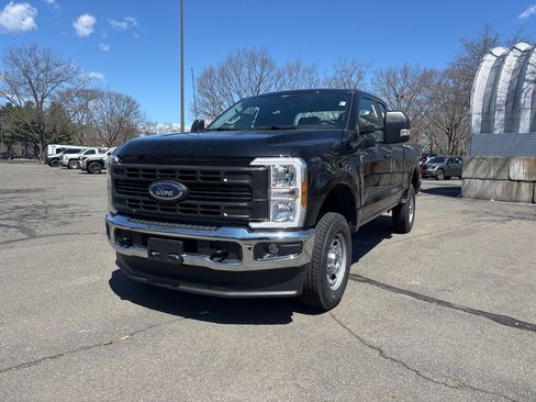 New 2026 Ford F250 XL w/ XL Chrome Package AWD/4WD image 3