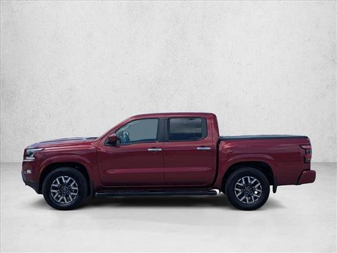 Used 2024 Nissan Frontier SL RWD image 9