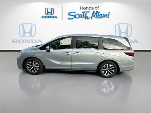 Certified 2026 Honda Odyssey EX-L image 4