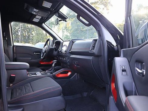Used 2024 Nissan Frontier PRO-4X w/ Off-Road Protection Package image 23