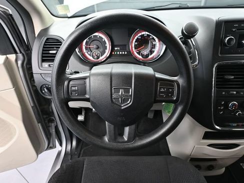 Used 2014 Dodge Grand Caravan SE w/ Quick Order Package 29E SE FWD image 24