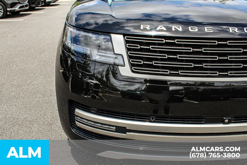 Used 2025 Land Rover Range Rover Long Wheelbase SE AWD/4WD image 11