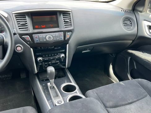 Used 2015 Nissan Pathfinder S AWD/4WD image 27
