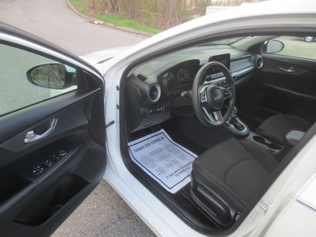 Used 2020 Kia Forte LXS FWD image 7