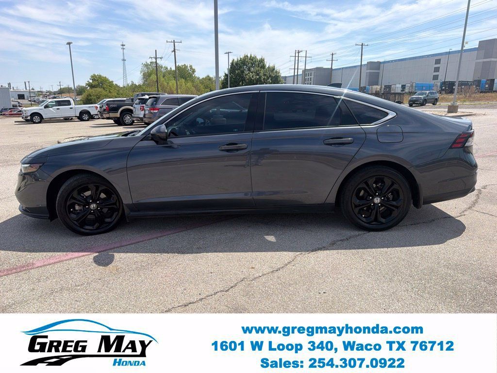 Used 2023 Honda Accord EX image 7