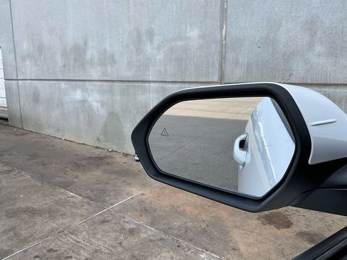 Used 2025 Kia K4 LXS image 18