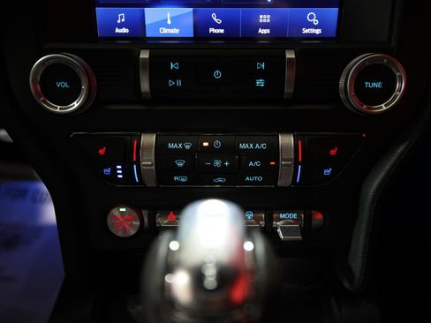 Used 2020 Ford Mustang Premium image 20