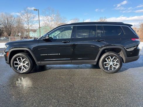 Used 2025 Jeep Grand Cherokee L Limited w/ Trailer Tow Package image 5