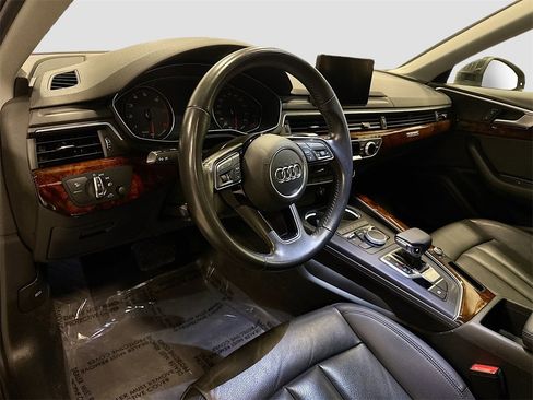 Used 2019 Audi A4 2.0T Premium w/ Convenience Package image 9