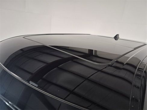 Used 2024 Toyota Tundra Platinum image 10