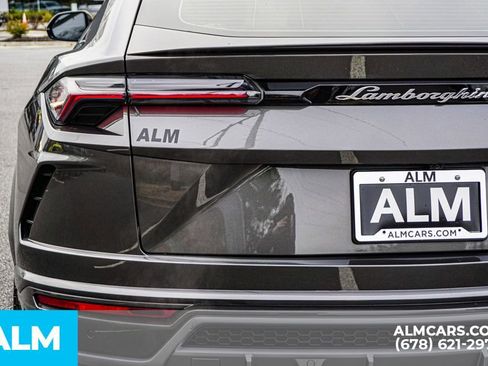 Used 2021 Lamborghini Urus image 13