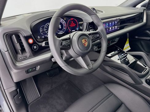 New 2026 Porsche Cayenne Coupe AWD/4WD image 4