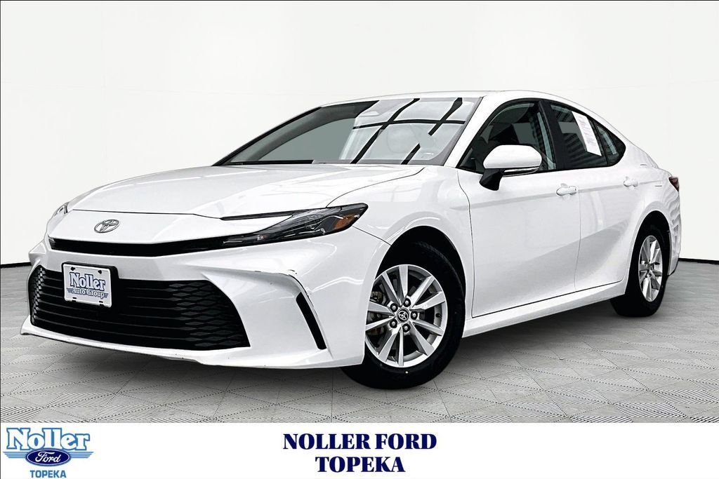 Used 2025 Toyota Camry LE FWD image 1