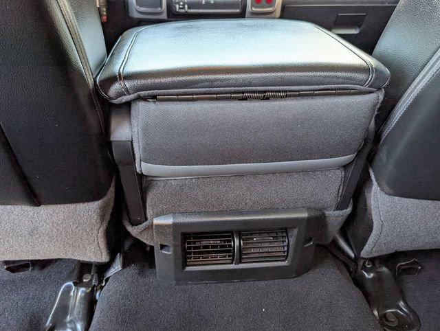 Used 2022 RAM 1500 Tradesman w/ Chrome Appearance Group RWD image 17