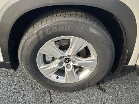 New 2026 Toyota Grand Highlander AWD Hybrid image 30