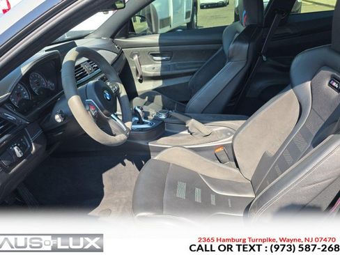 Used 2019 BMW M4 CS w/ Executive Package RWD image 4
