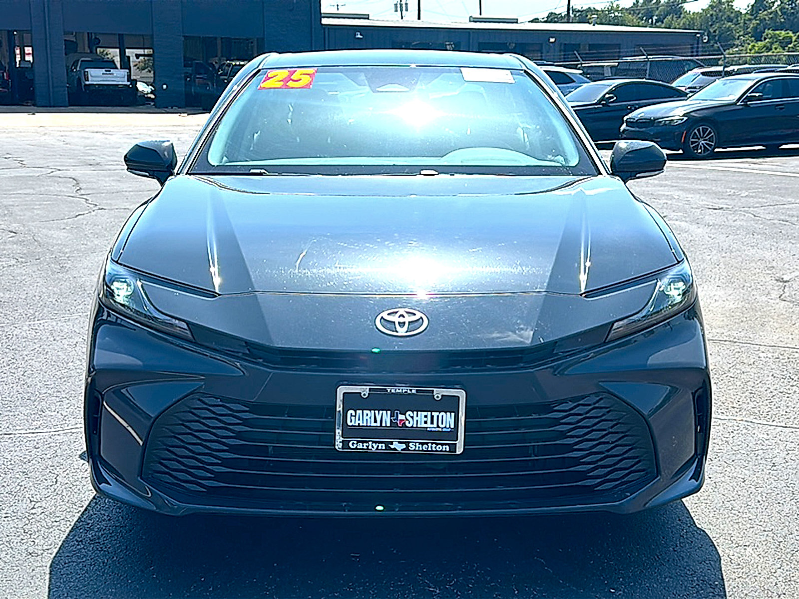 Used 2025 Toyota Camry LE FWD image 11