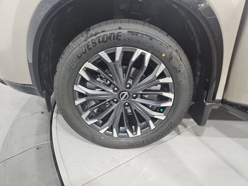 New 2026 Nissan Rogue Platinum AWD/4WD image 28