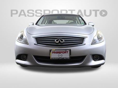 Used 2012 INFINITI G37 Journey w/ Premium Pkg image 2