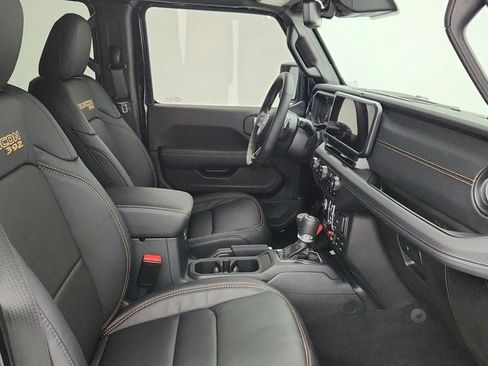 Used 2025 Jeep Wrangler Unlimited Rubicon 392 AWD/4WD image 23