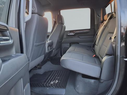 Certified 2024 Chevrolet Silverado 2500 LT w/ Convenience Package image 23