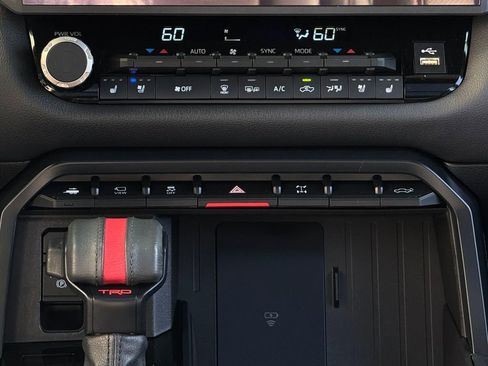Used 2025 Toyota Tundra TRD Pro AWD/4WD image 16