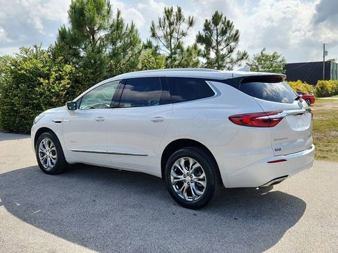 Certified 2021 Buick Enclave Avenir w/ Avenir Technology Package FWD image 3