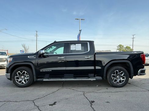 Used 2022 GMC Sierra 1500 SLT w/ SLT Premium Plus Package image 4