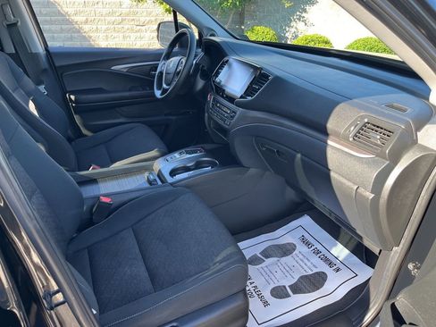 Used 2021 Honda Ridgeline Sport image 12