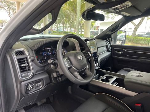 New 2024 RAM 2500 Laramie w/ Night Edition AWD/4WD image 34