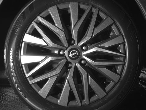 Used 2025 Nissan Altima 2.5 SV FWD image 15