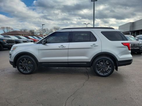 Certified 2021 Ford F150 XLT w/ Equipment Group 302A High image 7