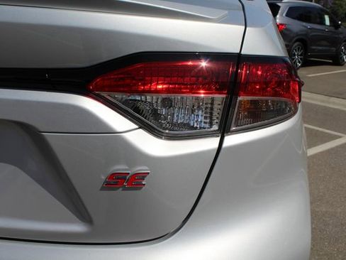 Certified 2026 Toyota Corolla SE FWD image 9
