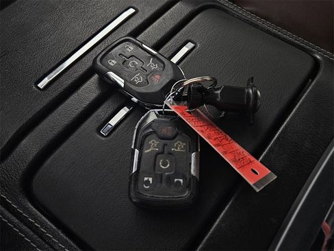 Used 2019 Chevrolet Tahoe Premier w/ Premier Plus Edition image 39