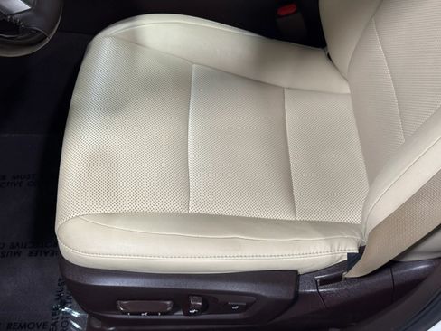 Used 2016 Lexus ES 350 w/ Premium Package w/Wood Trim FWD image 20