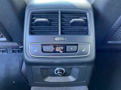 Used 2018 Audi A4 2.0T Premium Plus w/ Premium Plus Package AWD/4WD image 17