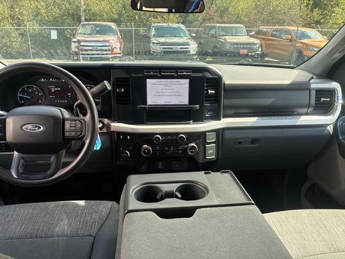 Used 2024 Ford F350 XLT AWD/4WD image 19