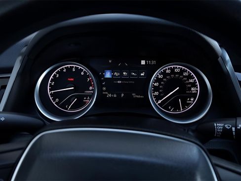 Certified 2023 Toyota Camry LE image 31