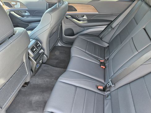 Certified 2025 Mercedes-Benz GLE 450 4MATIC image 29