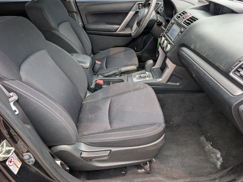 Used 2018 Subaru Forester 2.5i w/ Alloy Wheel Package AWD/4WD image 12