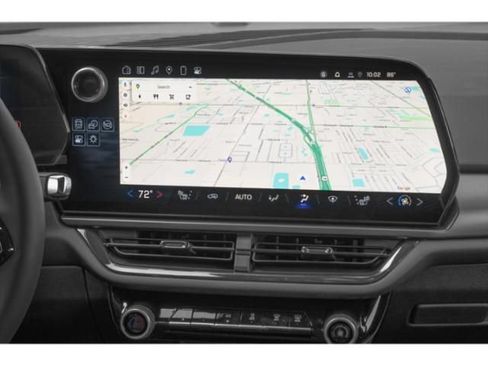 Used 2024 Chevrolet Equinox EV RS FWD image 17