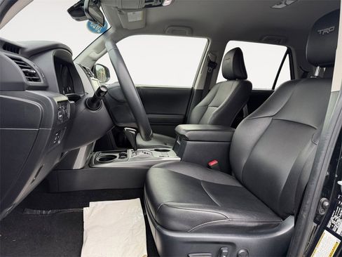 Used 2023 Toyota 4Runner TRD Sport image 9